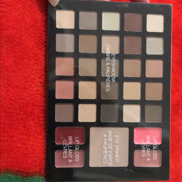 Brand New Eye Pallets!! - Picture 1 of 1